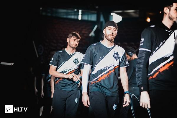 世体：西甲裁判差别对待，孔德和库尔图瓦动作一样判罚却不一致